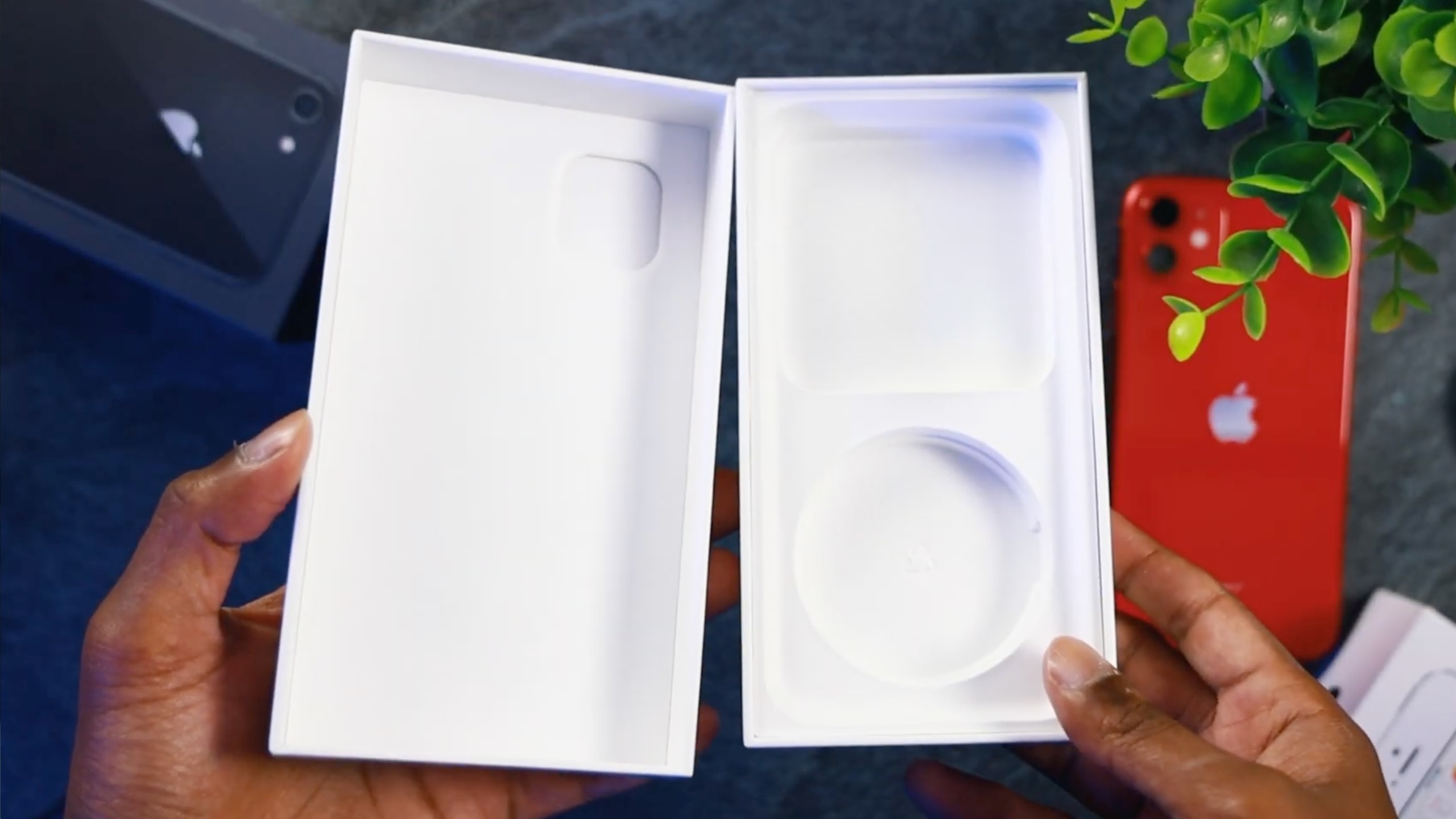 Video shows unboxing of redesigned iPhone packaging, only 1 sticker